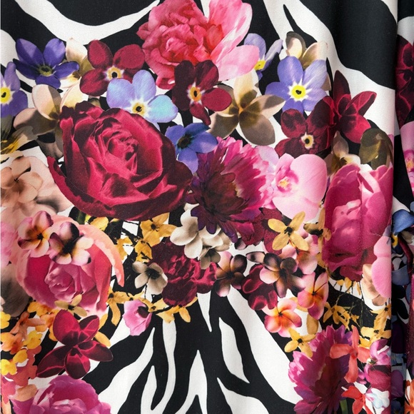 Boston Proper Black and White Zebra Top with Pink Floral Design - Picture 7 of 9